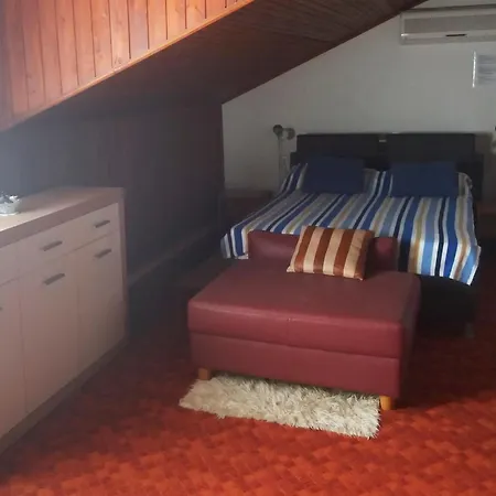 Apartment Amalija Gornji Karin